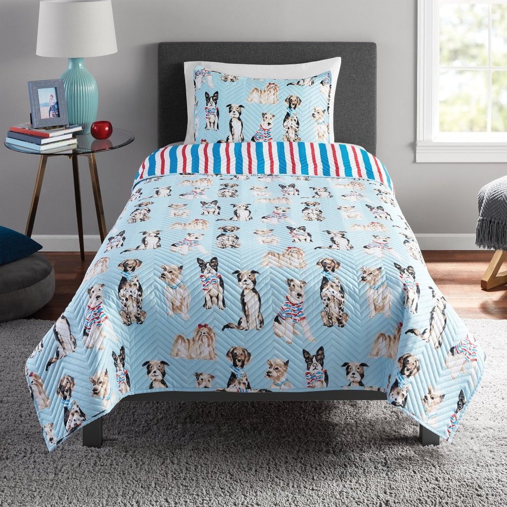 New Blue Dogs Stripe Reversible Quilt Set with Tote, Twin, 3-Piece Bedding